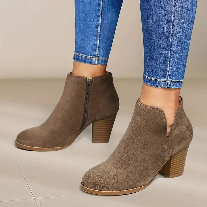 ALEXE™ | WOMEN'S CHUNKY HEEL BOOTS