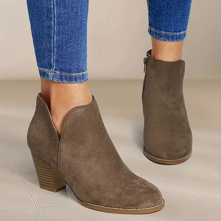 ALEXE™ | WOMEN'S CHUNKY HEEL BOOTS