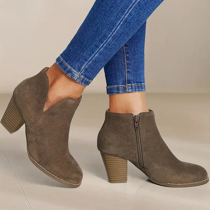 ALEXE™ | WOMEN'S CHUNKY HEEL BOOTS
