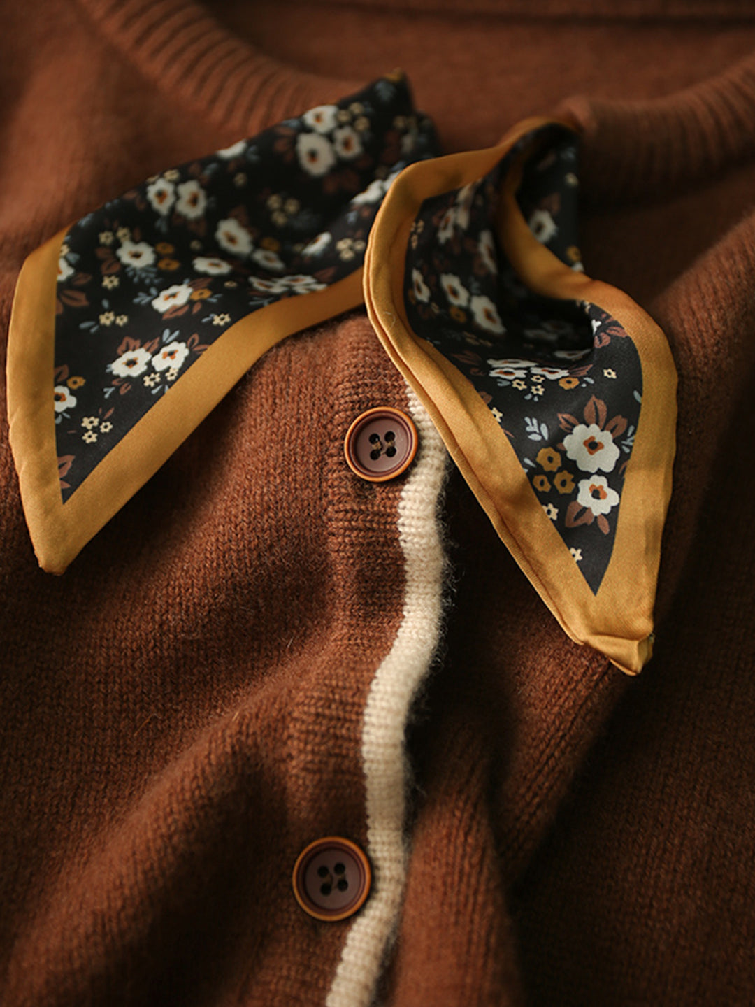 Aurora™ - Vintage Crew Neck knitted Cardigan