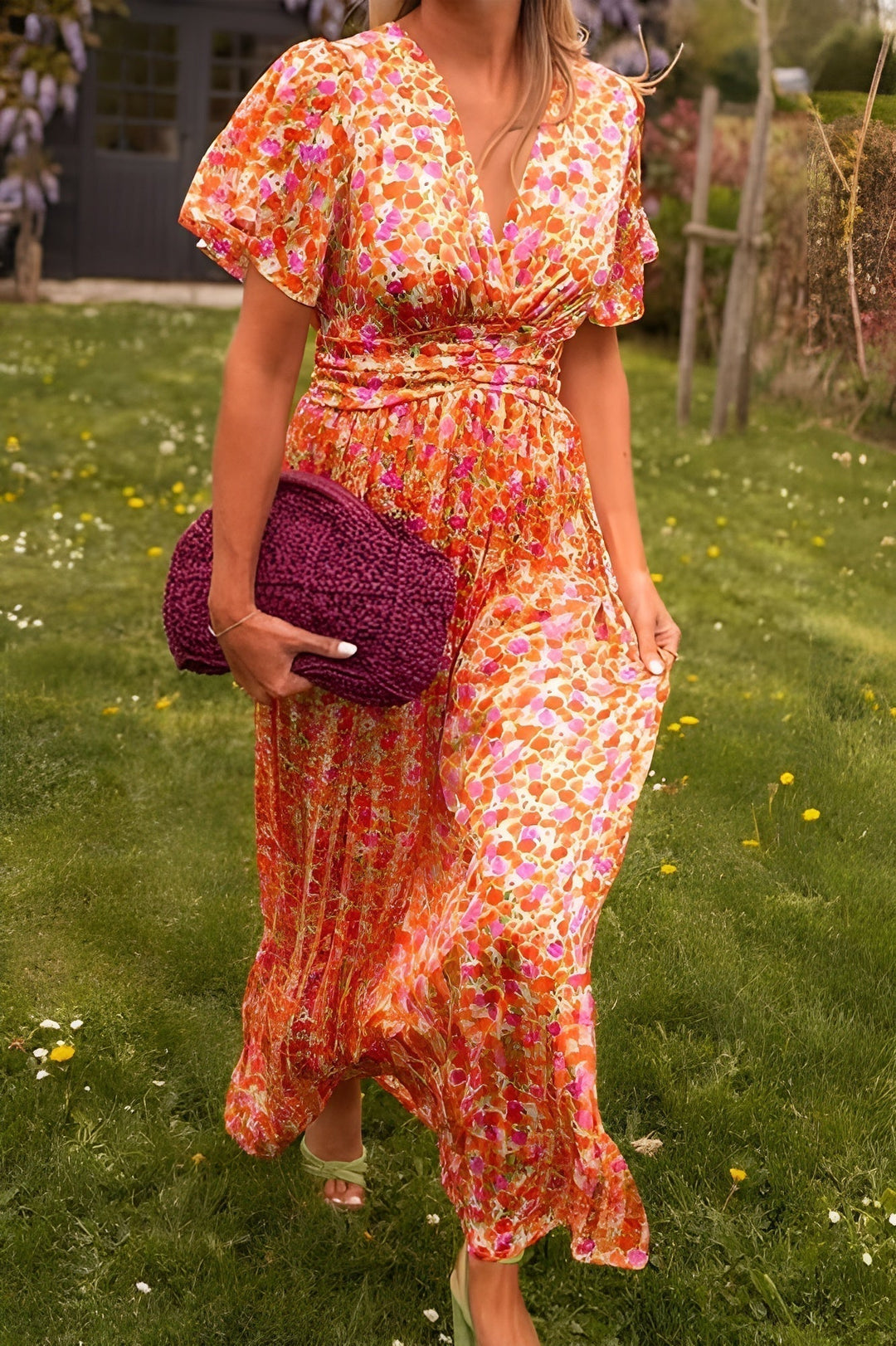 Elsie - Classic V-Neck Dress