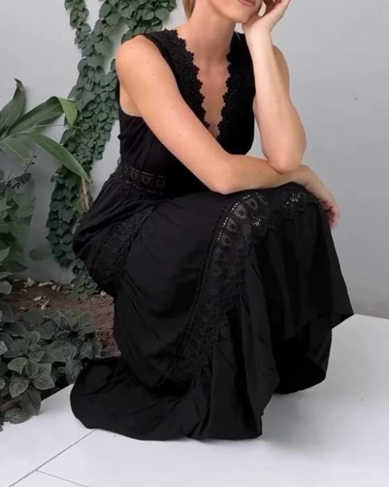 Kate™ – Elegant Lace V-Neck Maxi Dress