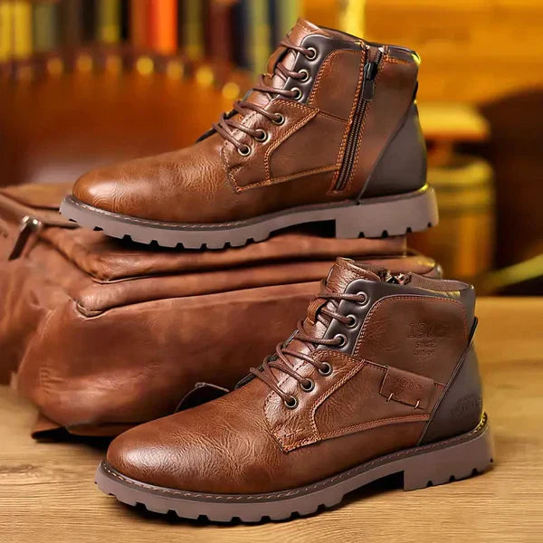 Max™ - Lace-up Boots in Durable Leather